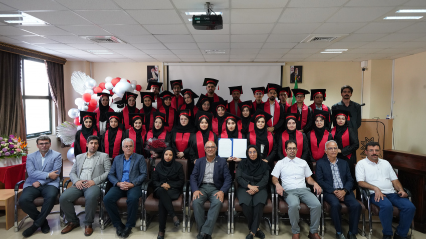 جشن دانش آموختگی دانشجویان کارشناسی