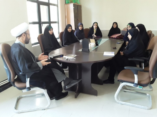 آغاز جلسات حضوری طرح اندیشه تمدن‌ساز ضیافت اندیشه استادن هیئت علمی دانشگاه صنعتی سهند ۱۴۰۲